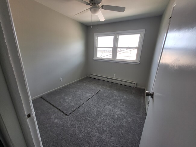 Dormitorio 3/Oficina - 125 E Hill Rd