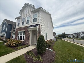 Building Photo - 3031 Farmstead Mill Dr