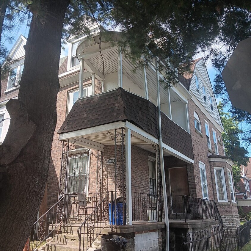Primary Photo - 5101 Pulaski Ave