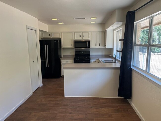 Foto del edificio - 12119 Robin Ridge Ln