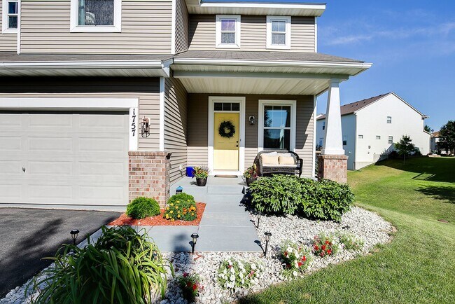 Building Photo - 3 br, 3 bath House - 1757 Switchgrass Cir