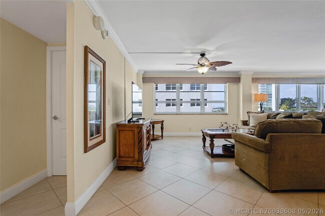 Building Photo - 133 N Pompano Beach Blvd