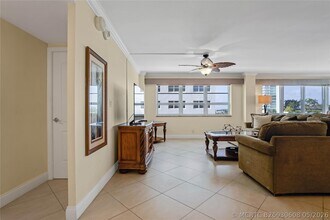 Building Photo - 133 N Pompano Beach Blvd