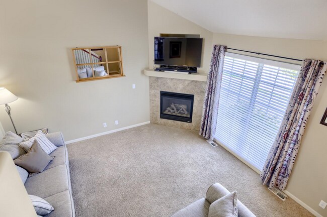 Building Photo - Spacious 3 Bedroom In Prime La Vista Locat...