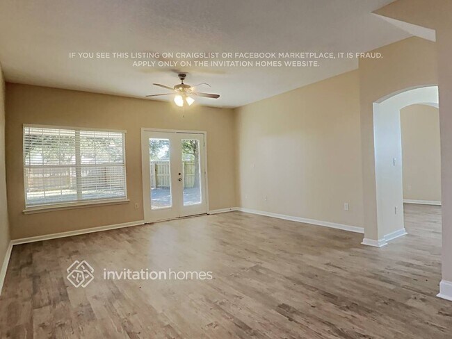 Foto del edificio - 3883 Pebble Brooke Circle South