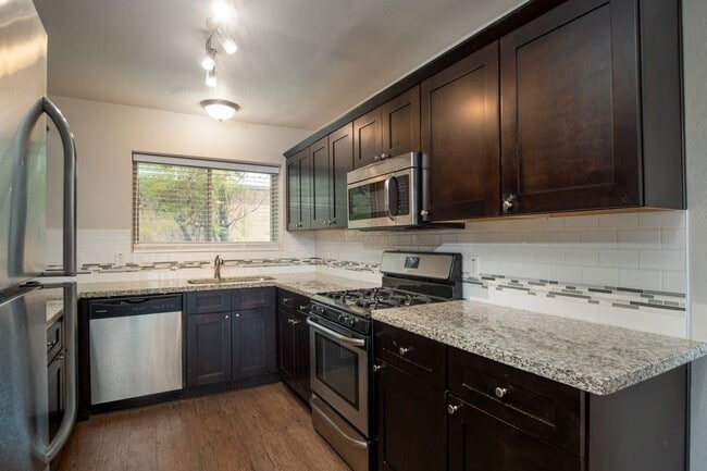 Photo - 1333 E Thomas Rd Apartment