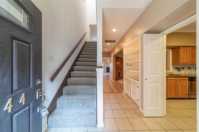 Building Photo - 2444 Bering Dr