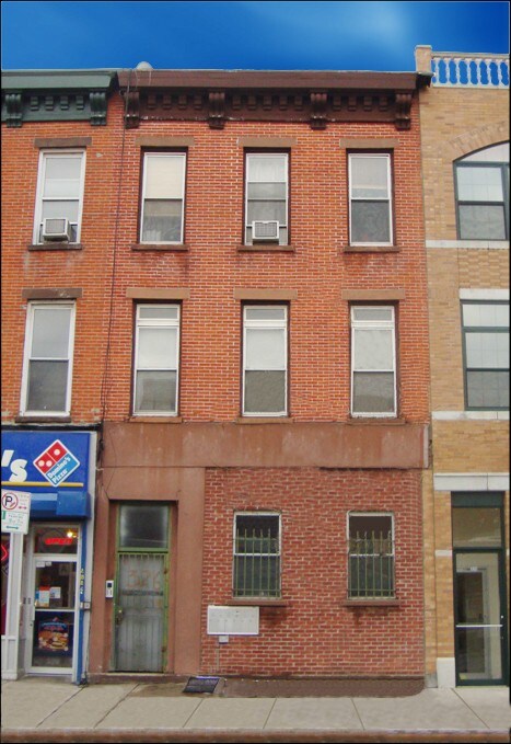 Primary Photo - 326 Myrtle Ave