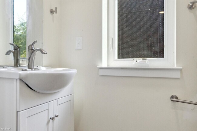 Foto del edificio - 5 br, 5 bath Duplex - 1519 N Sydenham St U...