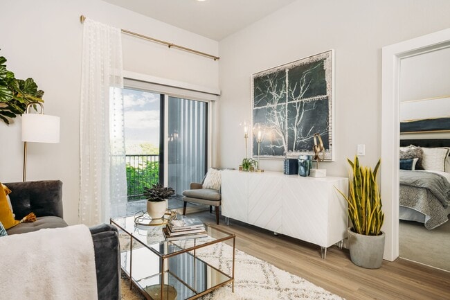 Building Photo - Park 17