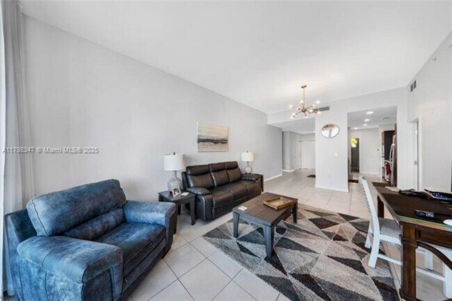 Foto del edificio - 7928 East Dr