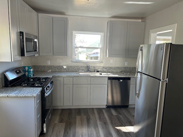 Foto del edificio - 1713 1/2 V St