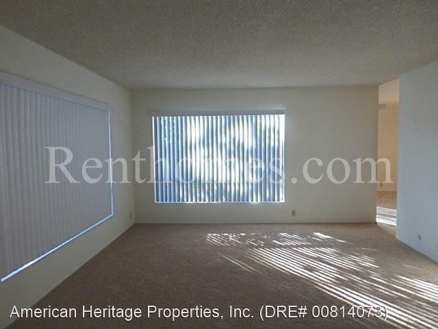 Building Photo - 2 br, 2 bath House - 10519 Caminito Baywood