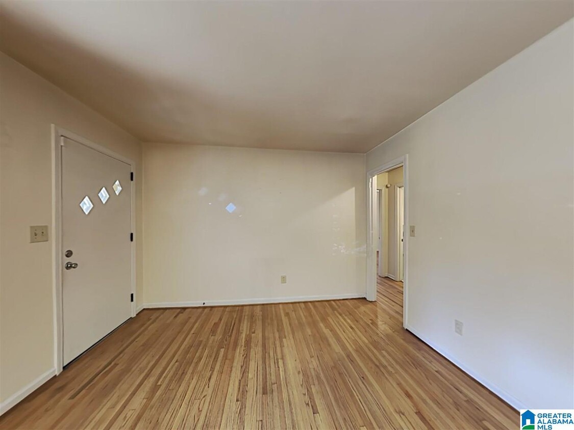 Primary Photo - 312 Sunhill Rd NW