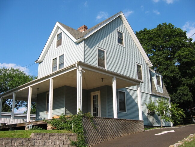 Building Photo - 1633 Old York Rd