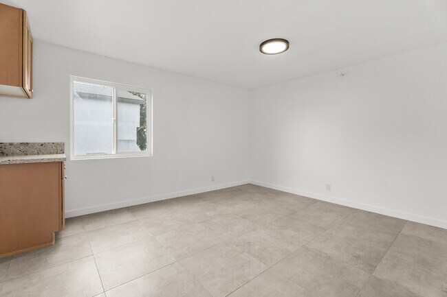 Foto del edificio - 12612 Kornblum Ave