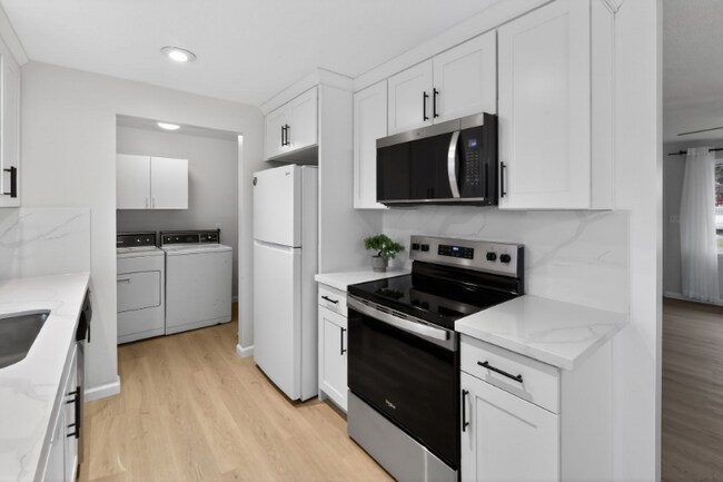 Foto del edificio - 10664 63rd Ave S