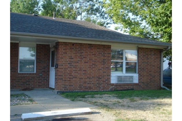 Building Photo - Townsite Apartments