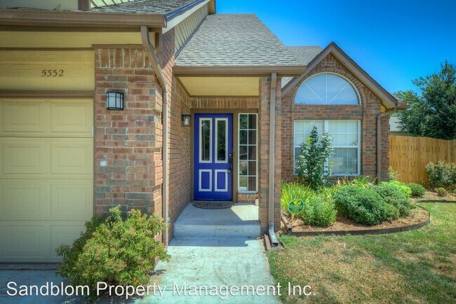 Foto del edificio - 4 br, 2.5 bath House - 5332 E 92nd St