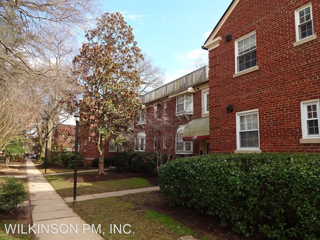 2 br, 1 bath House 2101 N. TAFT STREET 123