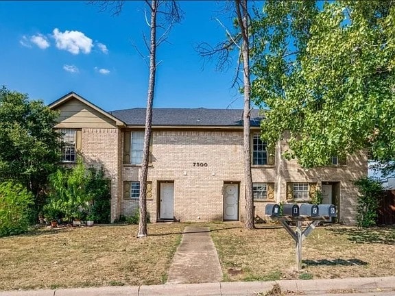 Building Photo - 7500 Chapin Rd