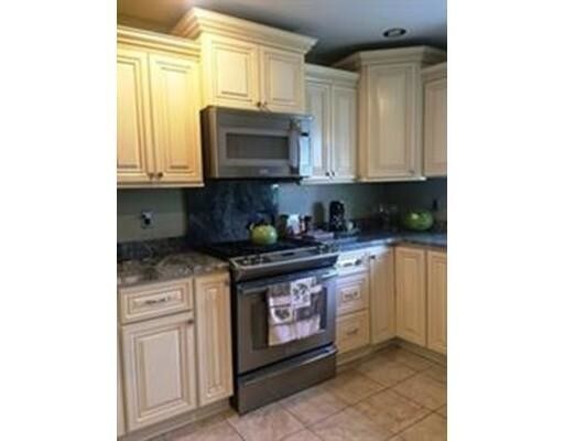 Building Photo - 3 bedroom in Dartmouth MA 02748