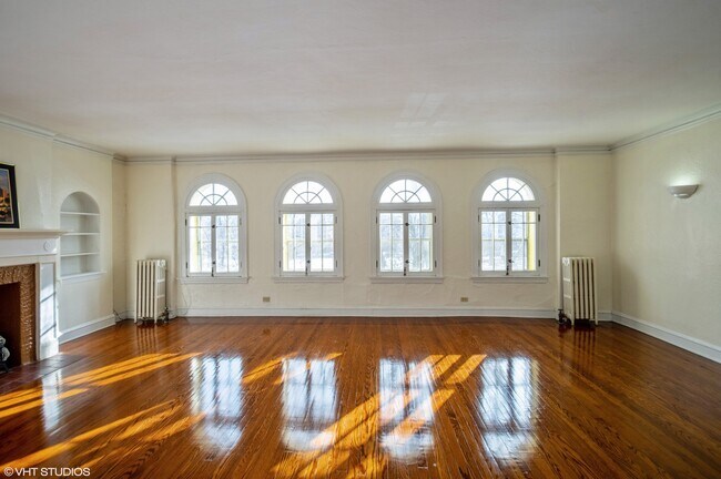 Foto del edificio - 6038 N Washtenaw Ave