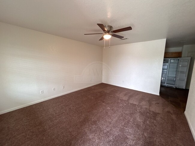 Foto del edificio - 308 Cedar Ridge Dr