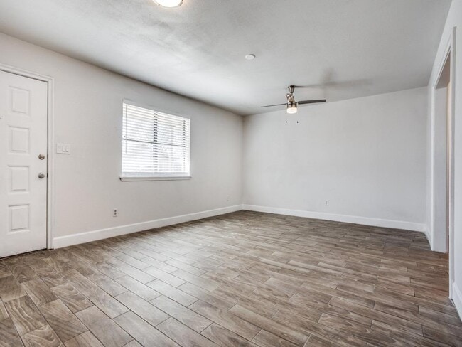 Building Photo - 2203 Trails End Dr