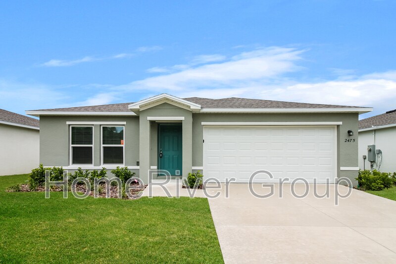 Foto principal - 2475 NW 23rd Ave
