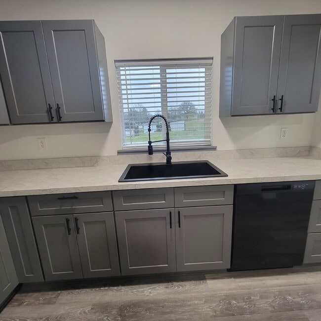 Building Photo - 30902 State Rte 20