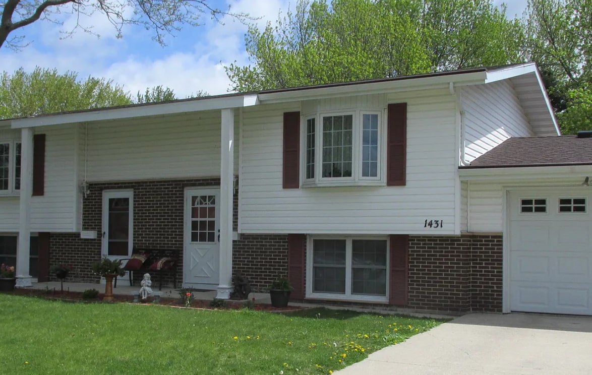 Primary Photo - 1431 Spartan Ave