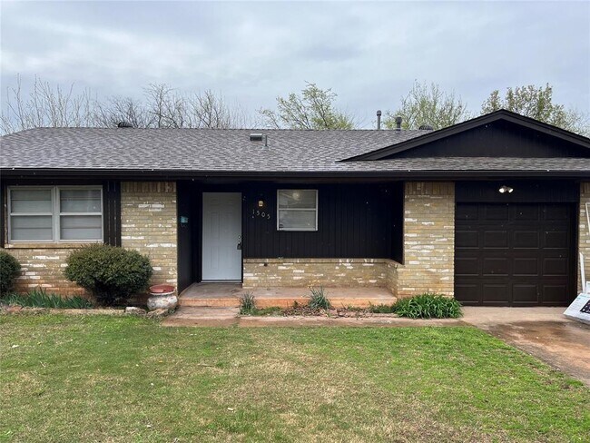 Building Photo - 1505 Kingston Rd