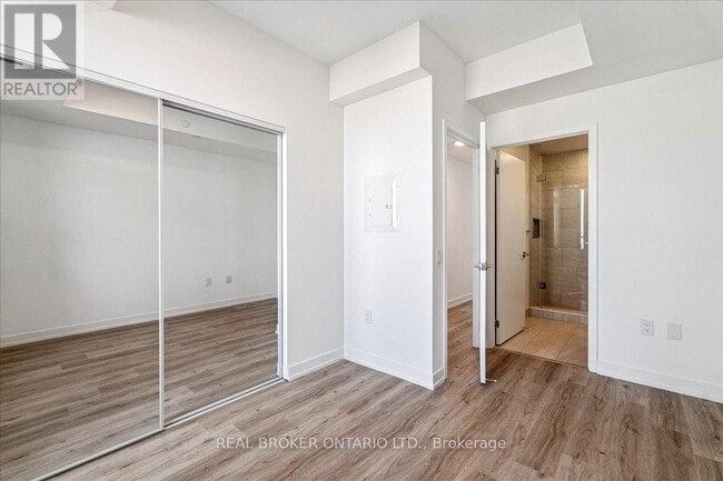 Building Photo - 395 Square One Dr