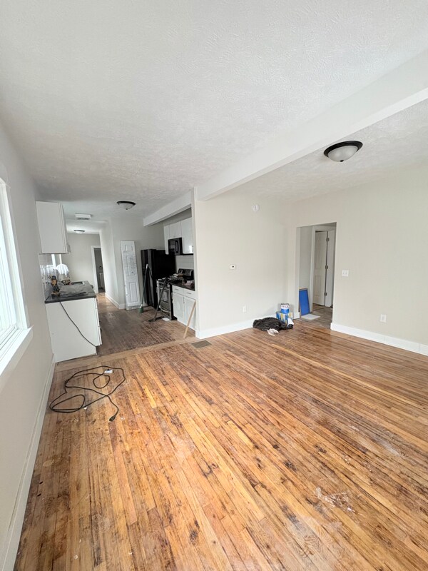 Foto del edificio - 146 Straight Ave NW