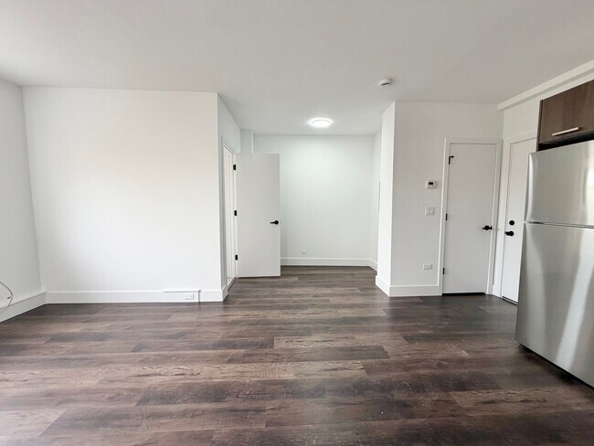 Foto del edificio - 5647 N Ashland Ave