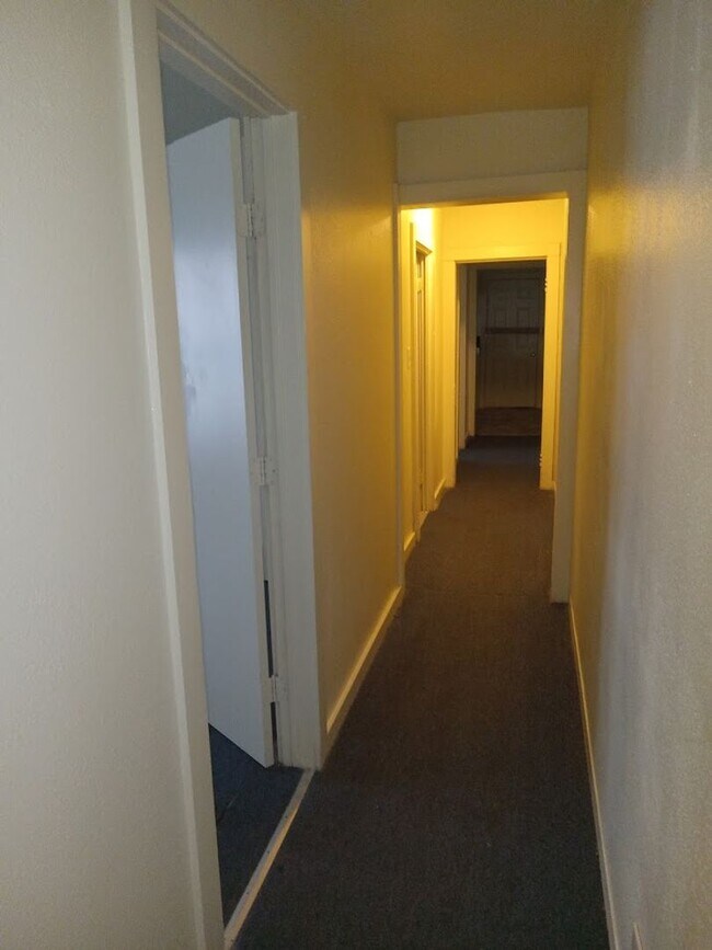 Foto del edificio - 432 1/2  EGAN ST .