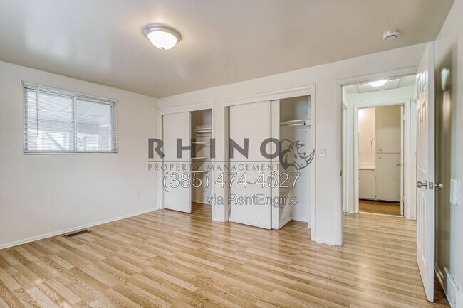 Foto del edificio - 365 E Kensington Ave