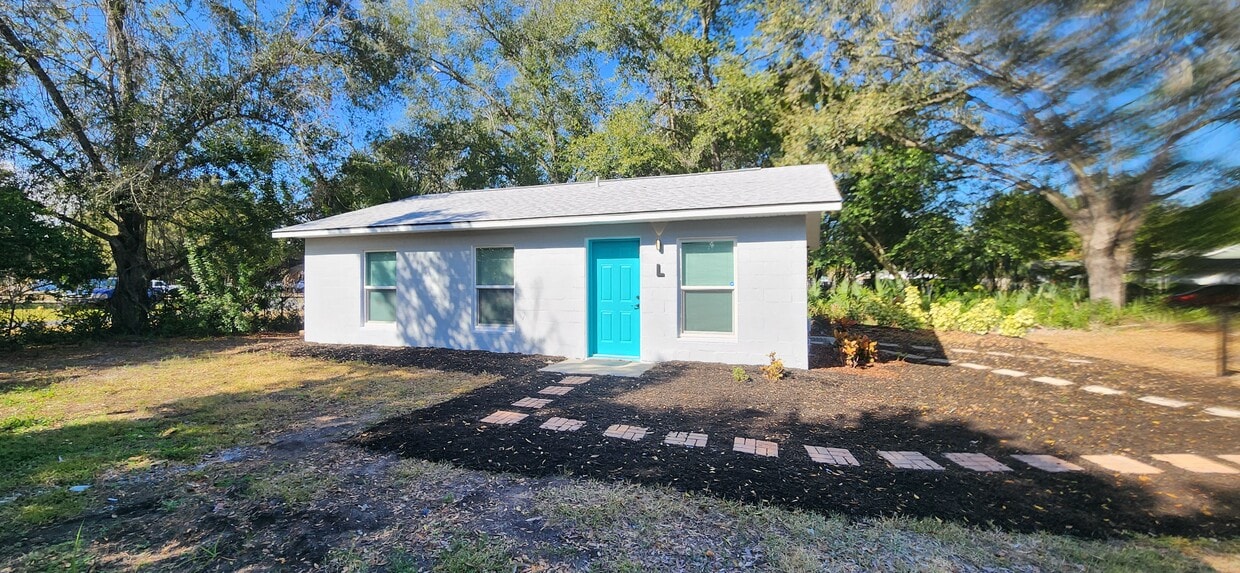 Foto principal - 1385 Elray Blvd