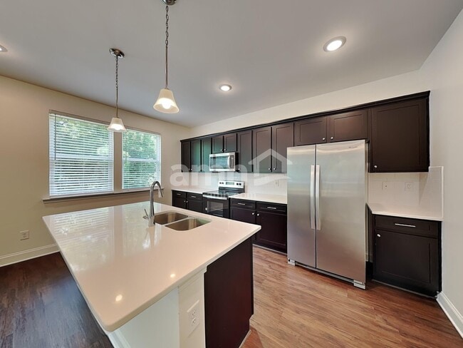 Building Photo - 3791 Blackshear Pl