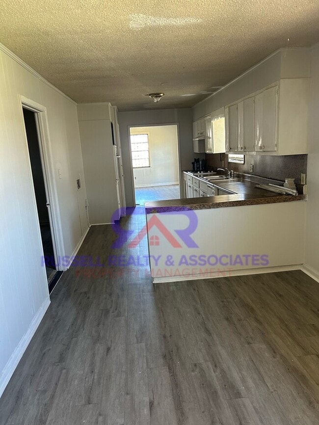 Foto del edificio - All Brick Bessemer Home!