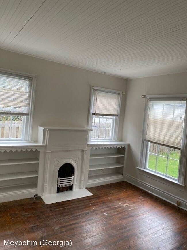 Building Photo - 1 br, 1 bath House - 2413 1/2 Walton Way