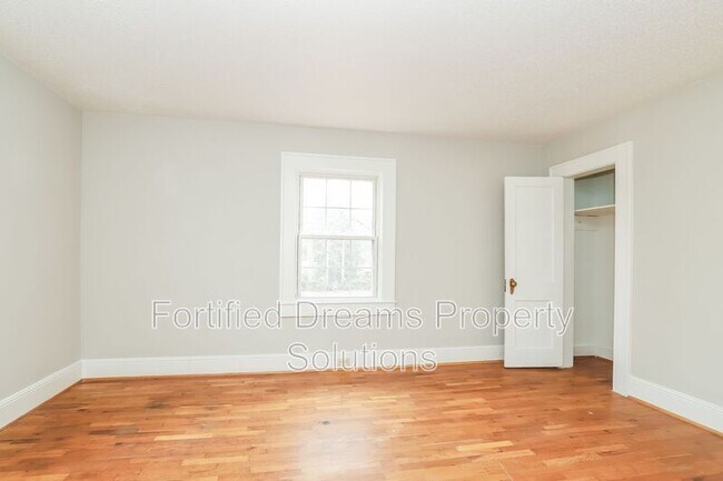 Foto del edificio - 1252 Brookwood Dr