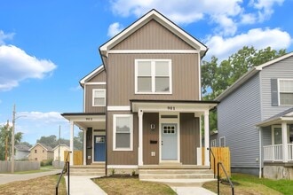Building Photo - 901 Miller Ave