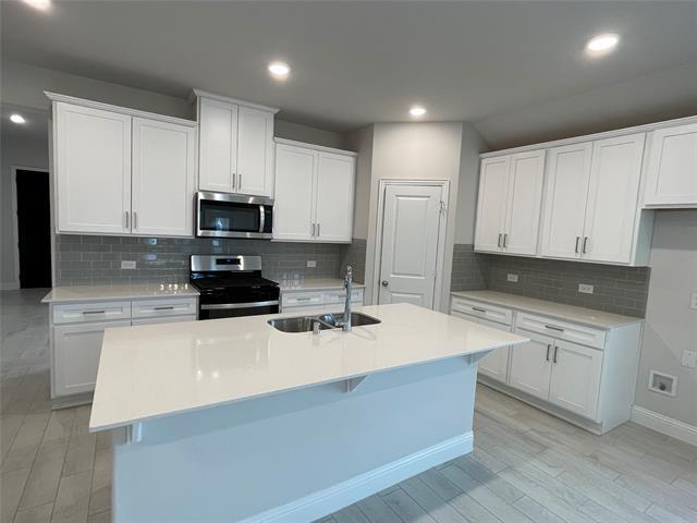 Building Photo - 301 Tartane Dr