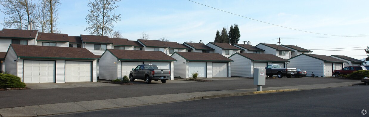 Foto principal - Waterfront Townhouses