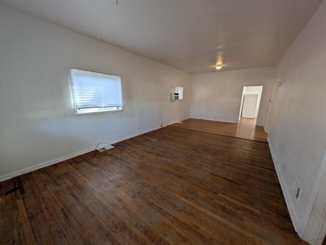 Foto del edificio - 323 Park St