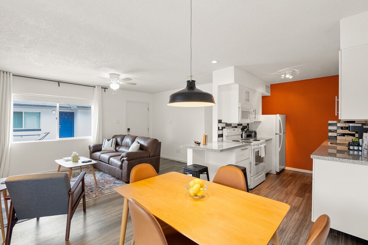 Foto principal - Charming 2-Bed Garden Apartment in Serene ...