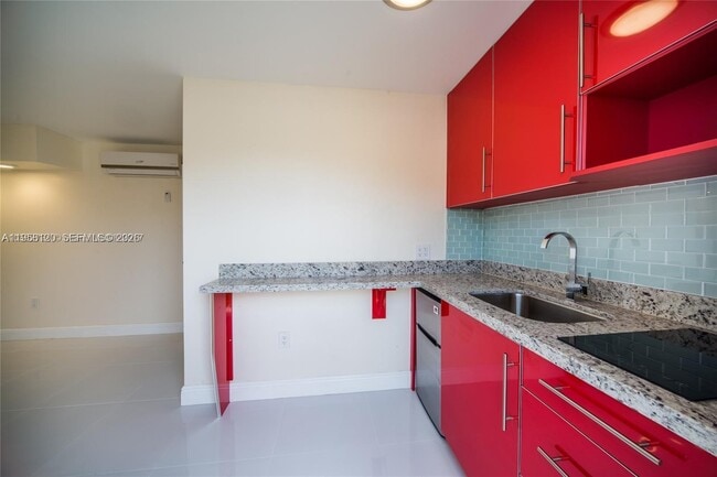 Foto del edificio - 1748 NE 180th St