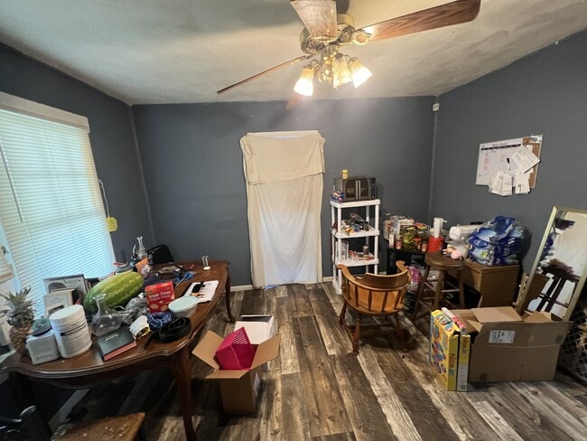 Foto del edificio - 549 N Dunham St